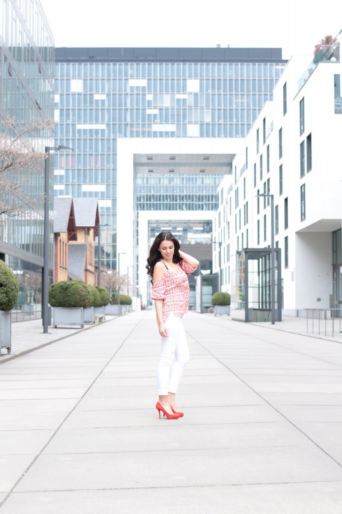REBECCA-GARCIA-WHITE-DENIM