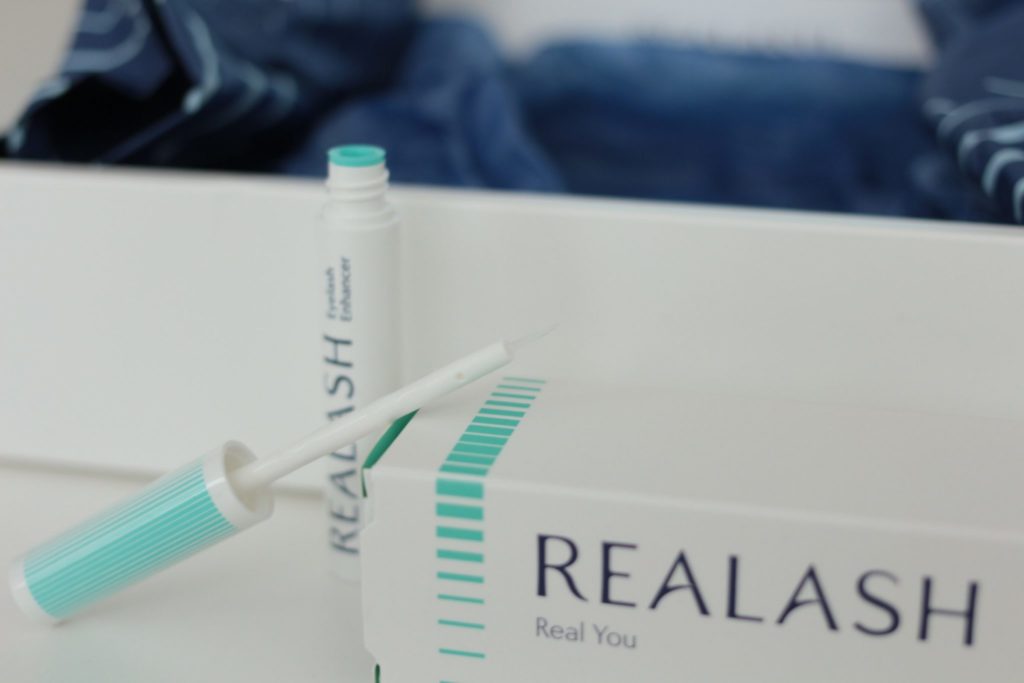 WIMPERNVERLÄNGERUNG-REALLASH
